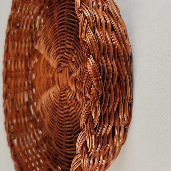 Beautiful 11 Inch Serving Dish Casserole with Basket - Oven Safe - Picture 13 of 16